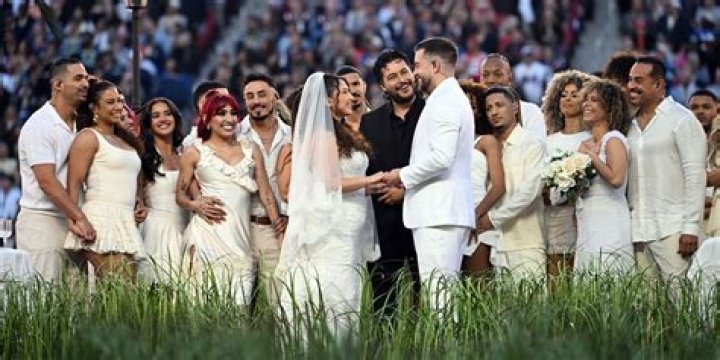 Is Luis Rubiales married or gay?