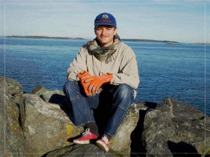 Is Mac Demarco A Pedo? Archive Surfaces On Twitter Saying He Filmed Explicit Videos Infront Of Minors