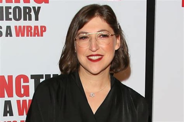 
Is Mayim Bialik Leaving Jeopardy – Where Is She Now? Age And Wikipedia Explored 