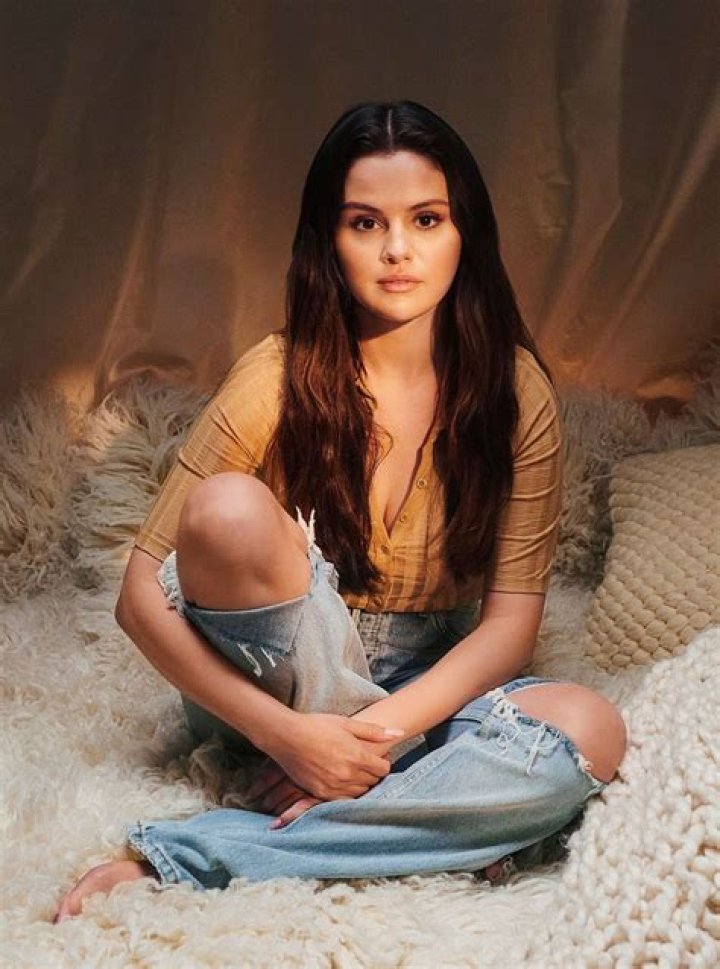 Is Selena Gomez Gay? Get To Know The Truth About Selena Gomez