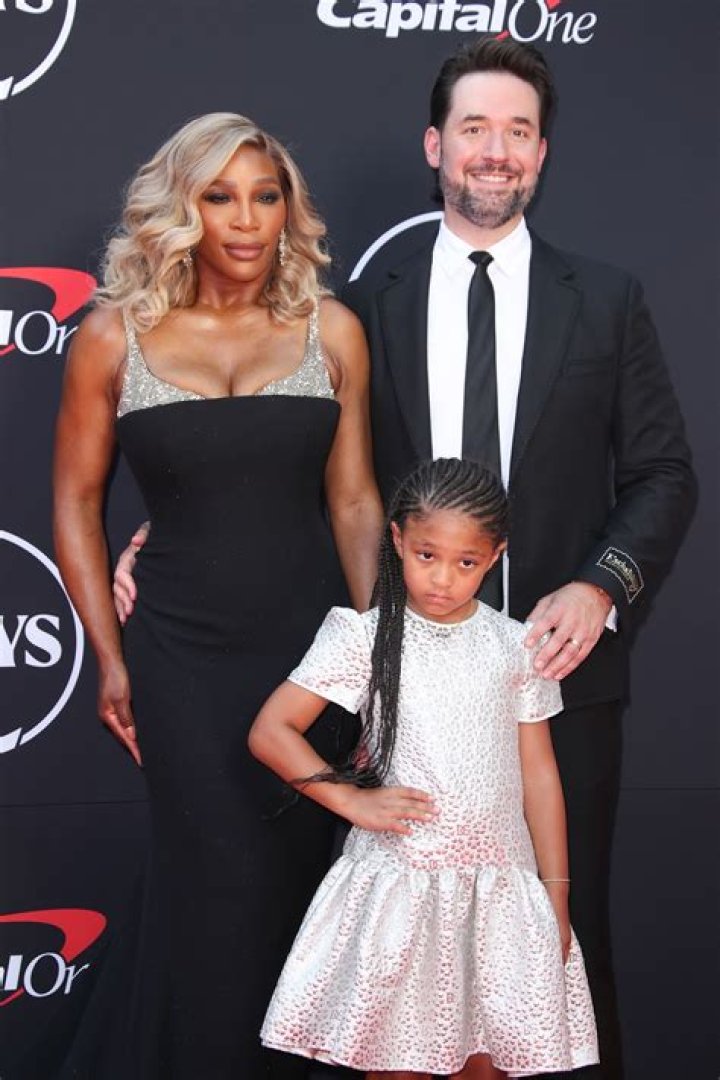 Is Serena Williams mom still alive?