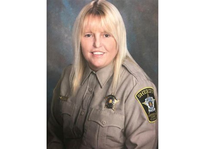 
Is Vicki White Married? Family Details On Missing Alabama Prison Official 