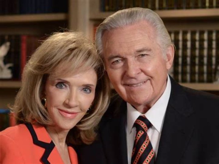 Jack Van Impe Biography - Facts, Childhood, Family Life & Achievements