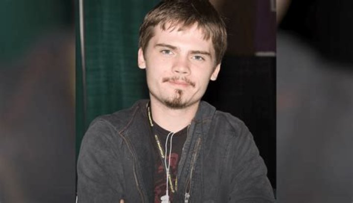 Jake Lloyd Biography - Facts, Childhood, Family Life & Achievements of Child Actor