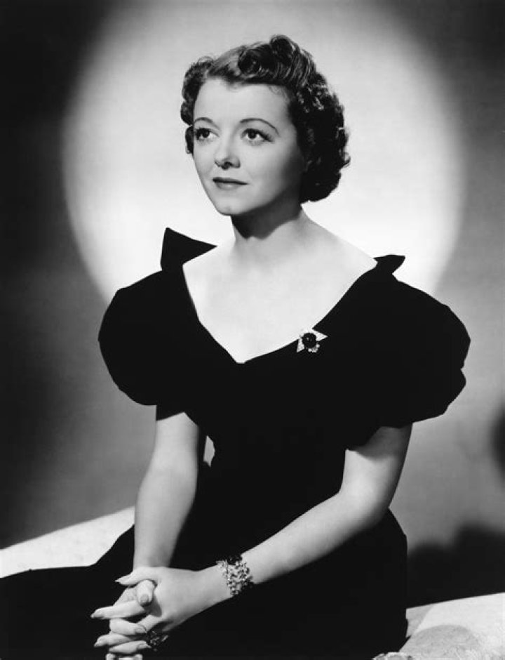 Janet Gaynor Biography - Facts, Childhood, Family Life & Achievements