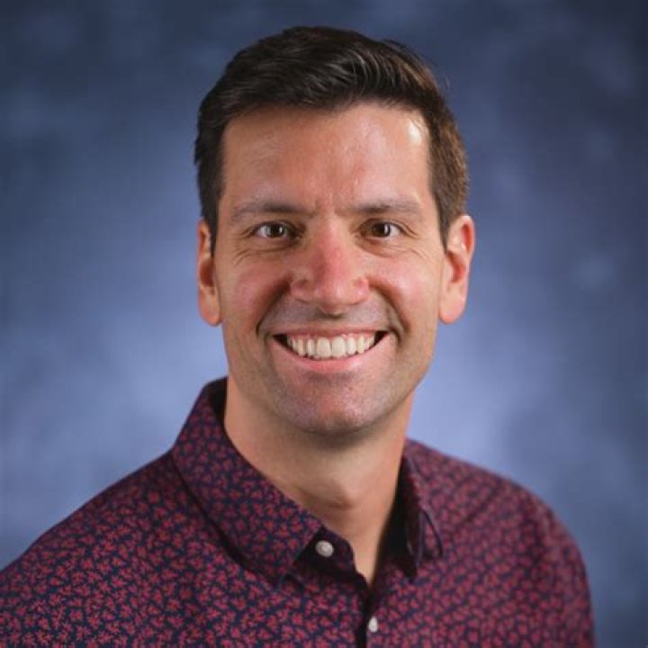 Dr. Jason Becker, MD – Peoria, IL