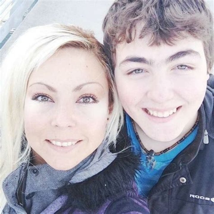 Jeddah Navalua – Bio, Facts, Family Life