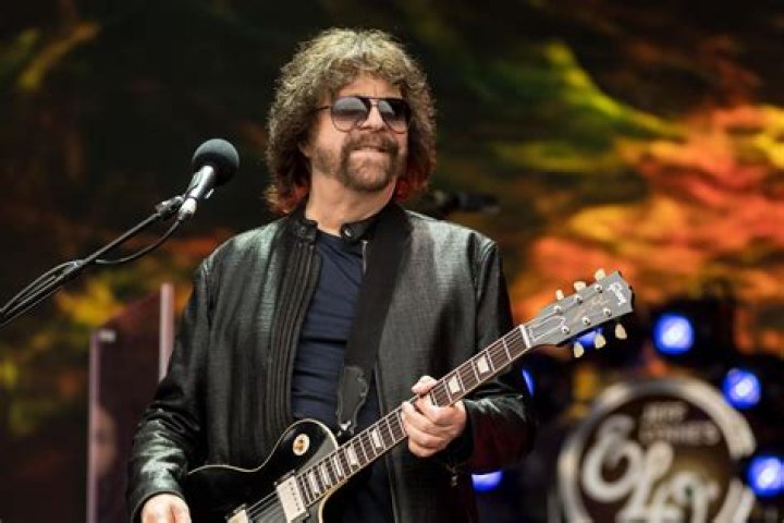 Jeff Lynne Biography - Facts, Childhood, Family Life & Achievements of English Singer & Musician