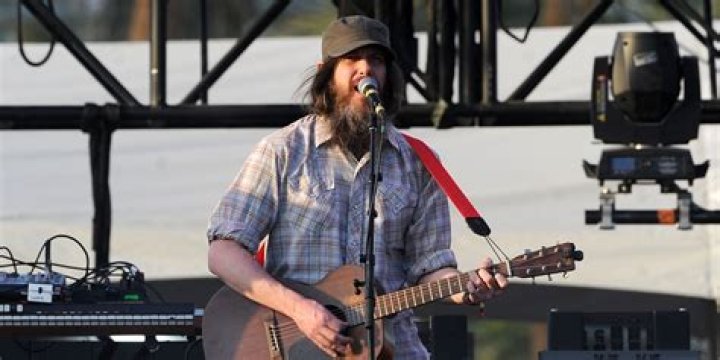 Jeff Mangum Biography - Facts, Childhood, Family Life & Achievements