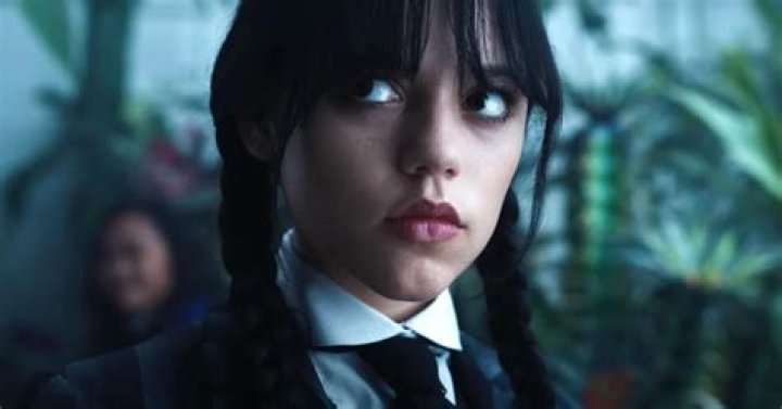 Jenna Ortega’s ‘Hot Ones’ appearance reveals her spicy take on this divisive Tim Burton movie