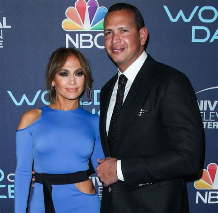 Jennifer Lopez And Alex Rodriguez Break Their Engagement And Split Up!
