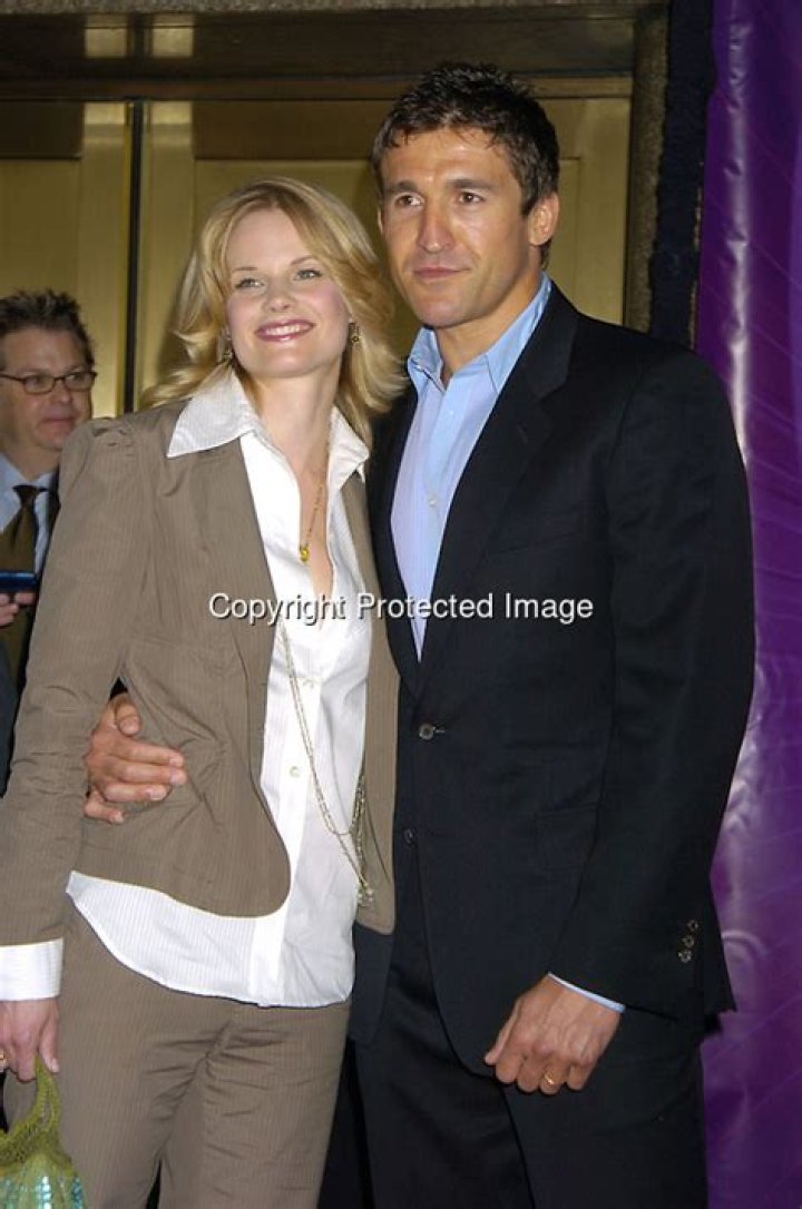 Joelle Carter: Adoption, Husband, Charity & Net Worth