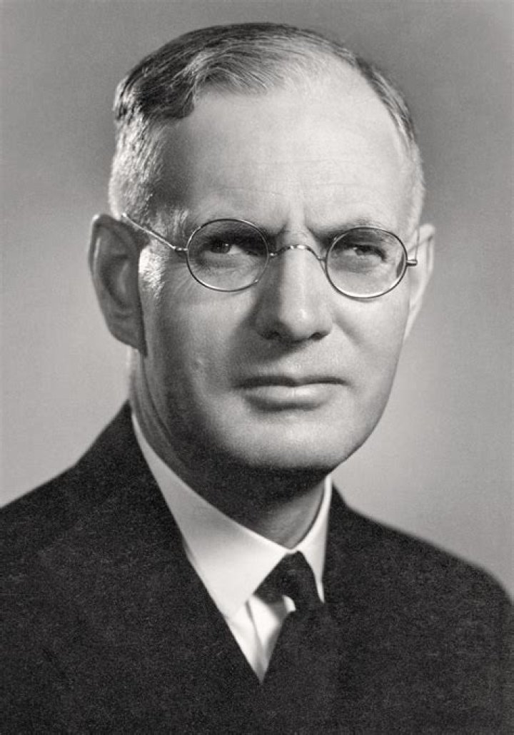 John Curtin Biography - Facts, Childhood, Family Life & Achievements