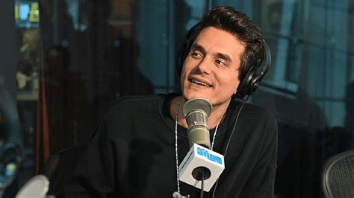 John Mayer Fan Asks Him How He Can Still Be Single – Check Out His Great Response!
