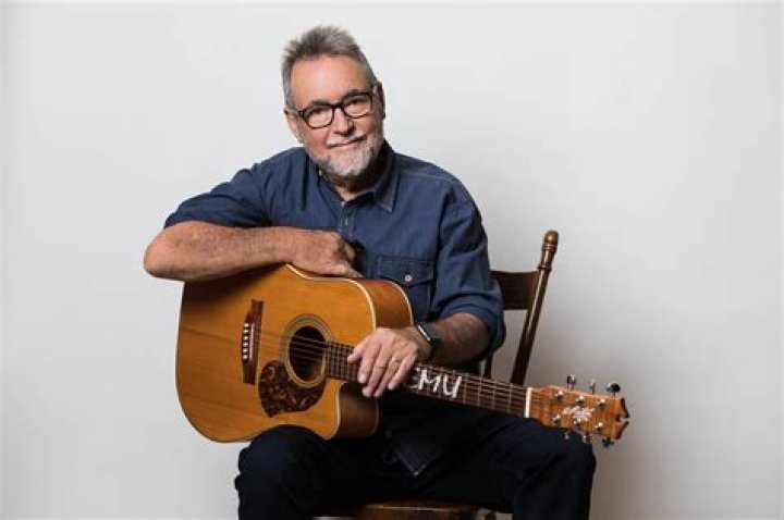 John Williamson Biography - Childhood, Life Achievements & Timeline