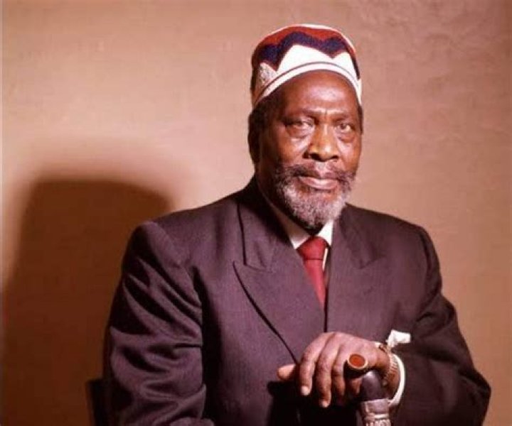 Jomo Kenyatta Biography - Facts, Childhood, Family Life & Achievements
