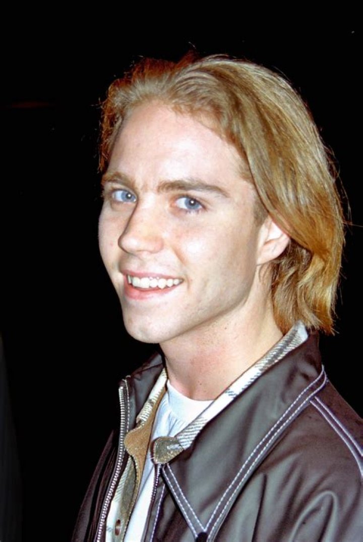 Jonathan Brandis - Bio, Facts, Family Life of Actor