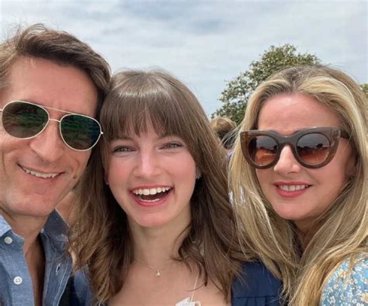 Jonathan Lapaglia Bio, Wiki, Age, Parents, Wife, Daughter, Seven Days, The District, and Net Worth.