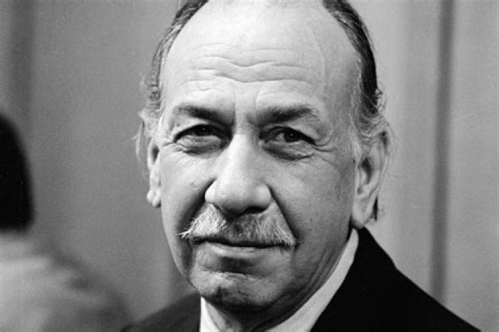 José Ferrer Biography - Facts, Childhood, Family Life & Achievements