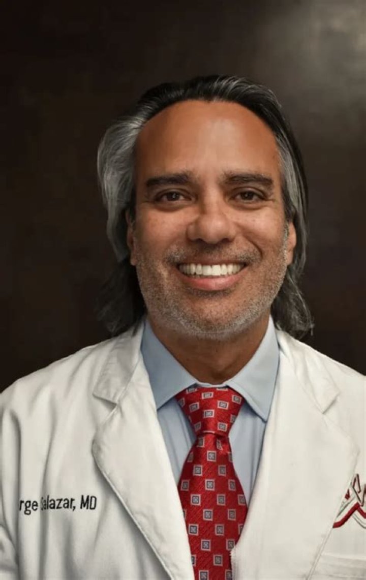 Dr. Jose Alberto Salazar, MD – Rockford, IL