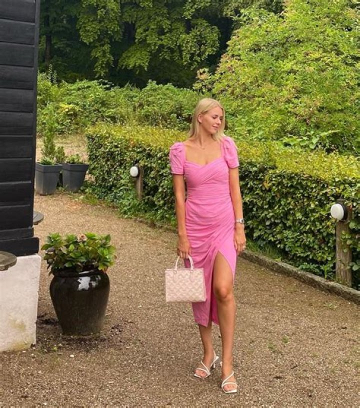 
Josephine Siw Nielsen Height, Weight, Net Worth, Age, Birthday, Wikipedia, Who, Instagram, Biography 