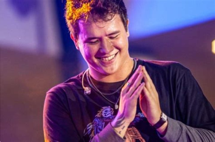 Juan Karlos Labajo Biography - Facts, Childhood, Family Life & Achievements of Filipino Singer & Actor
