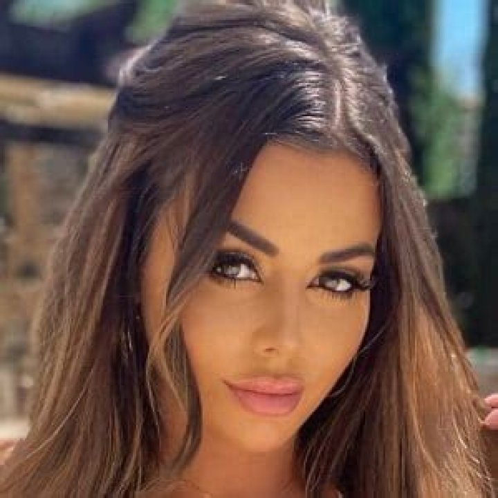 Julianne Kissinger Biography - Facts, Childhood, Family Life & Achievements