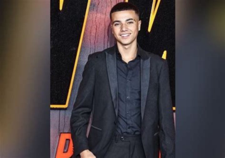 Junior Andre Height, Weight, Net Worth, Age, Birthday, Wikipedia, Who, Nationality, Biography