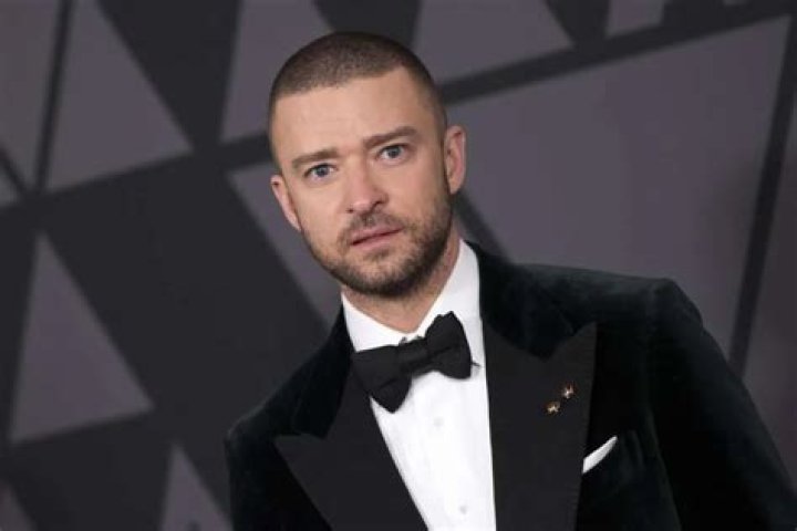 Justin Timberlake Returns Home To Jessica Biel Following Co-Star Infidelity Scandal