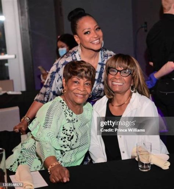 Kandi Burruss Gushes Over Her Aunt Bertha And Says That She Was Rooting For Tamar Braxton During CBB – Watch The Funny Video