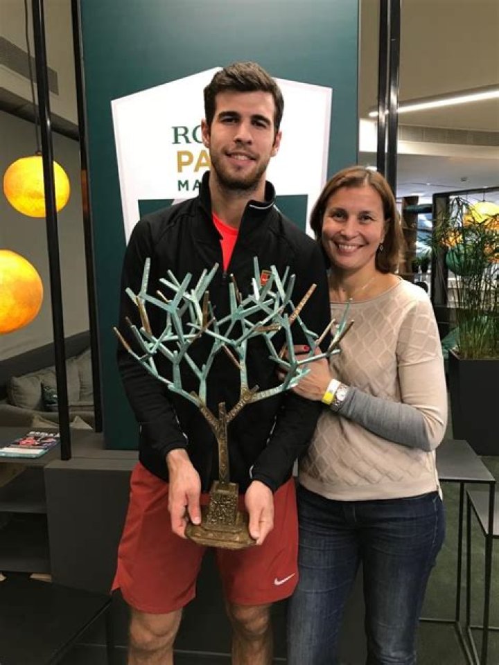 Karen Khachanov parents: Abgar Khachanov, Natalia Khachanova