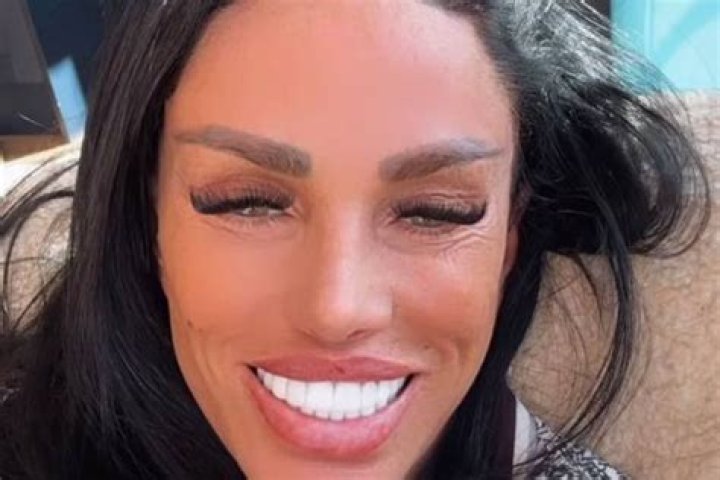What did Katie Price do to her teeth?
