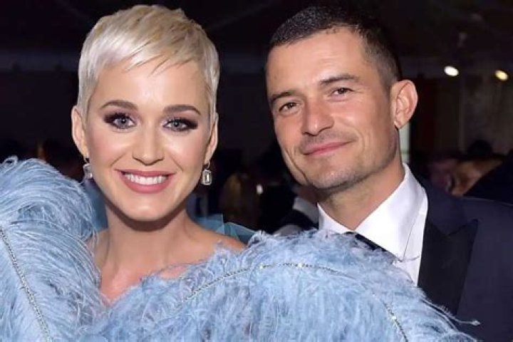 Katy Perry Posts Adorable Baby Gender Reveal Announcement – Find Out What She And Fiance Orlando Bloom Are Having!