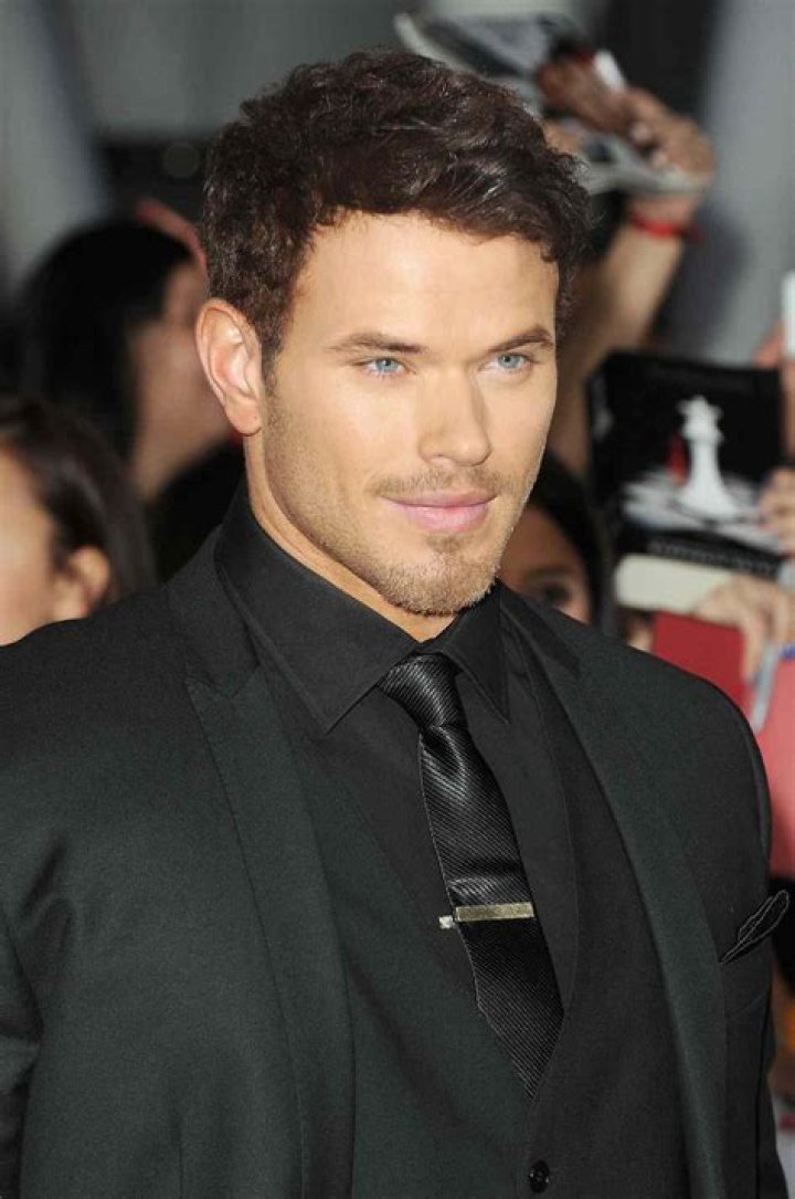 Kellan Lutz Biography - Facts, Childhood, Family Life & Achievements