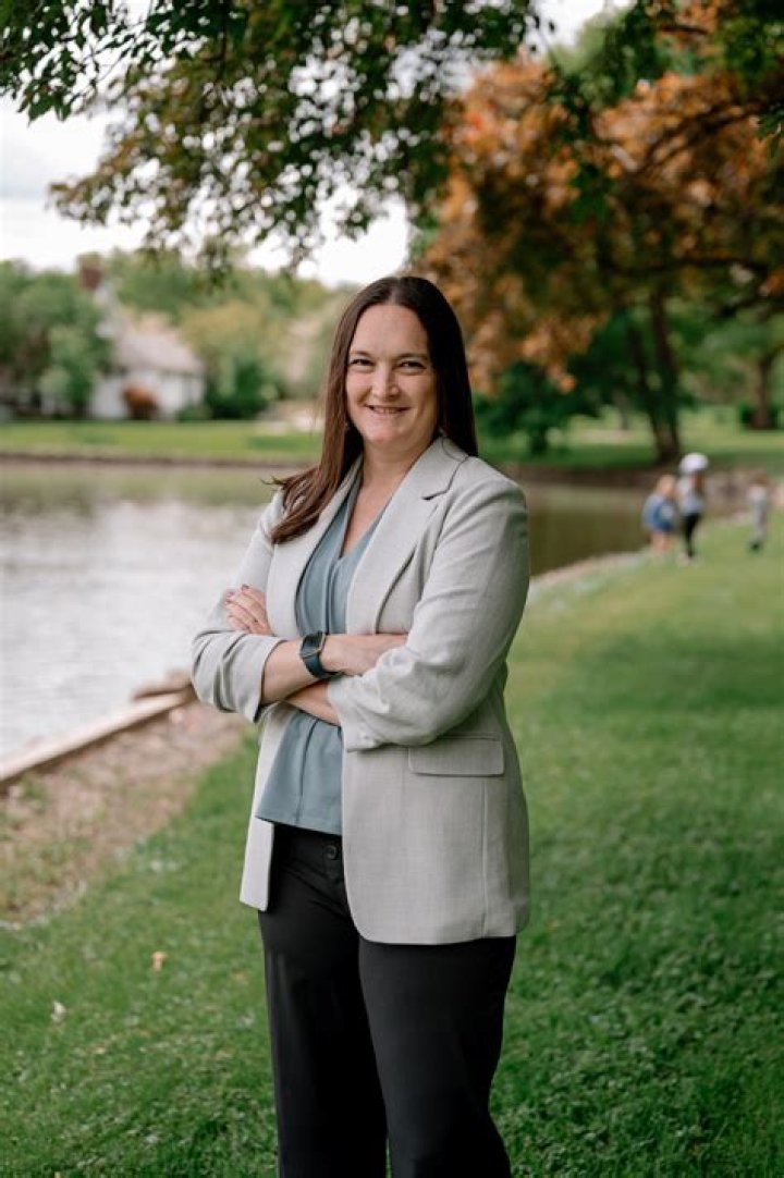 Kelly Comstock, PA – Dellwood, MN