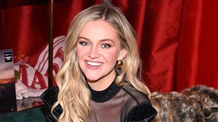 Kelsea Ballerini Biography - Facts, Childhood, Family Life & Achievements