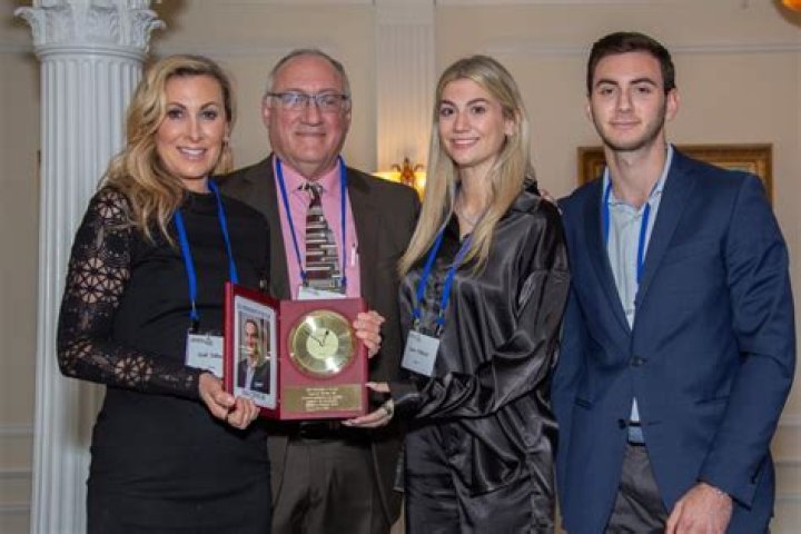 Dr. Kenneth Paonessa, MD – Norwich, CT