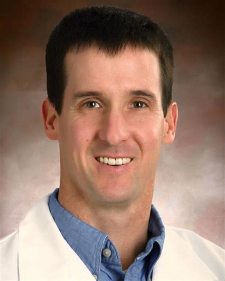 Dr. Kenneth Pearson, MD – Louisville, KY