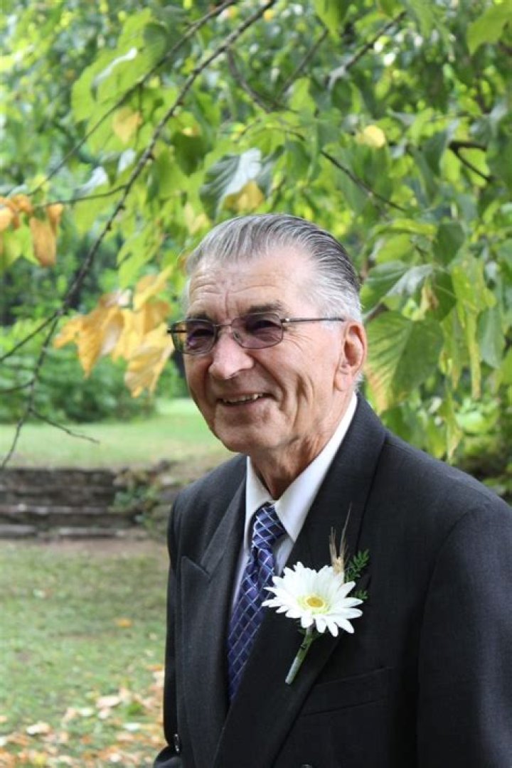 Kent Dick Obituary and Funeral, Former School Teacher