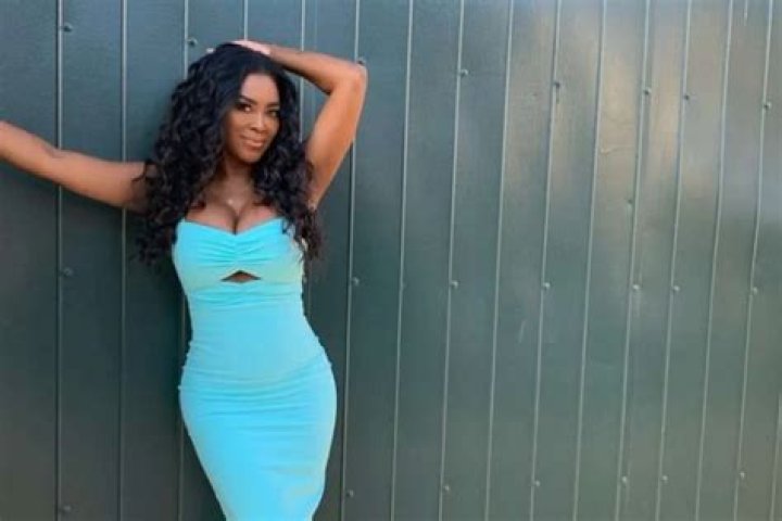 Kenya Moore Slays In Tight Dress Picture And Reveals If She Is Thinner After Giving Birth To Baby Brooklyn