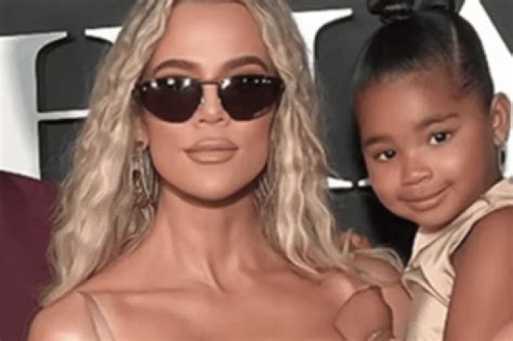 Khloe Kardashian Reveals Her Pregnancy Struggle Over Breast Feeding With Sister Kourtney