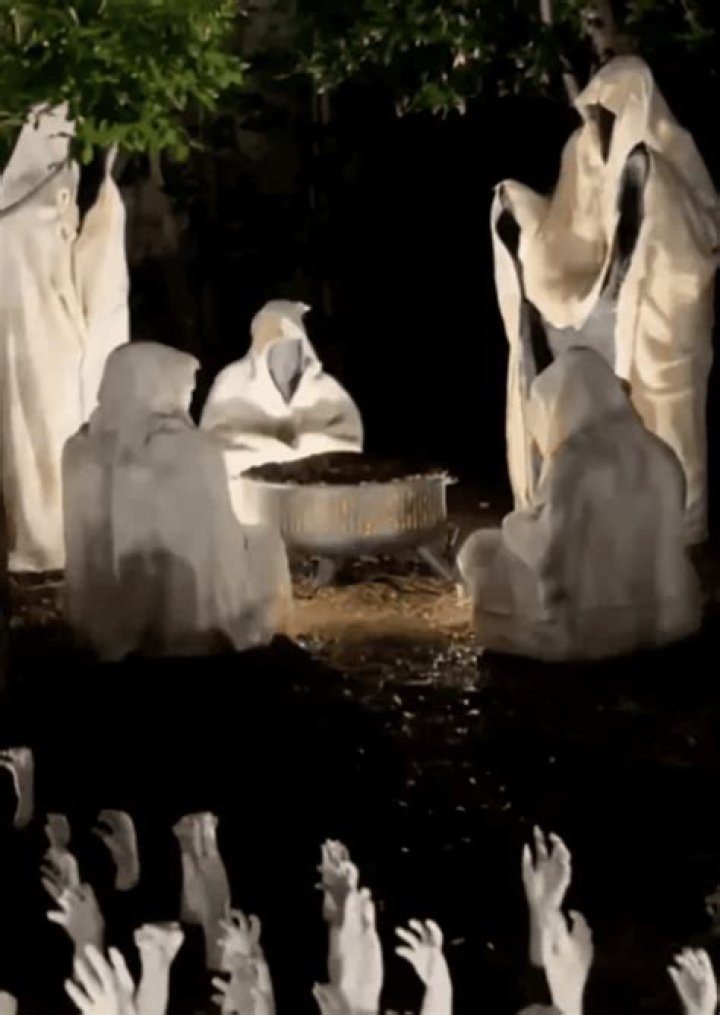 Kim Kardashian Displays Some Truly Terrifying And Elaborate Decors.