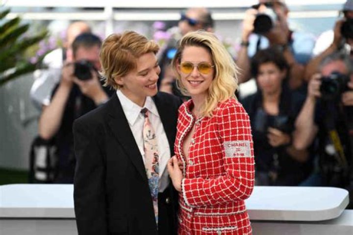 Kristen Stewart Reportedly Wants Bella To Be Bisexual In New Twilight Movie