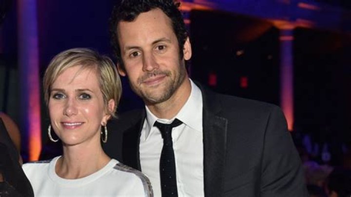 Kristen Wiig And Fiance Avi Rothman Welcome Twin Babies Via Surrogate!