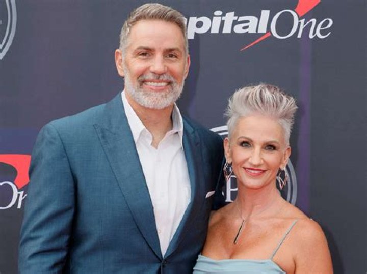 Kurt Warner Biography – Childhood, Career & Achievements