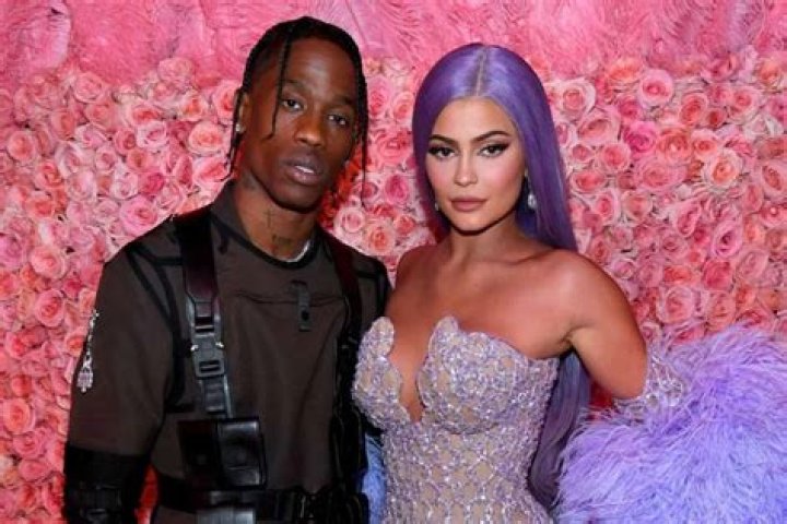 KUWK: Kylie Jenner And Travis Scott Might Reunite Soon – The Rapper Still Lives At Her Place!