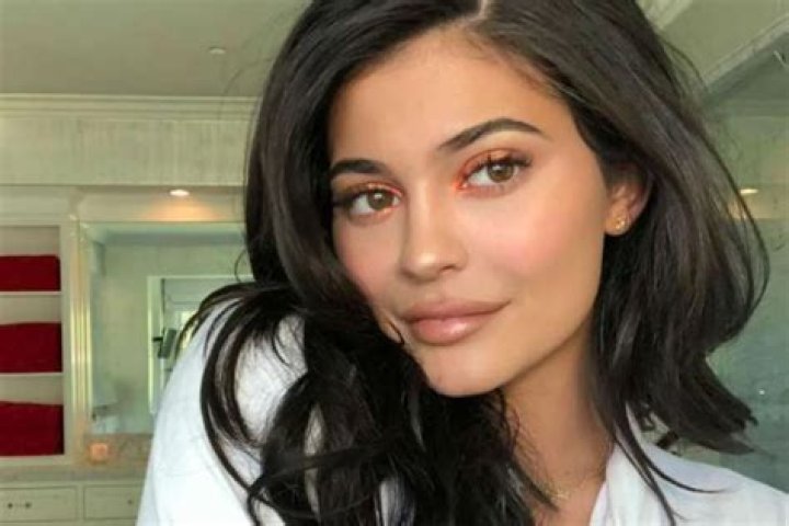 Kylie Jenner Launches New Vegan Skincare Line What Can Fans Expect From “Kylie Skin”?