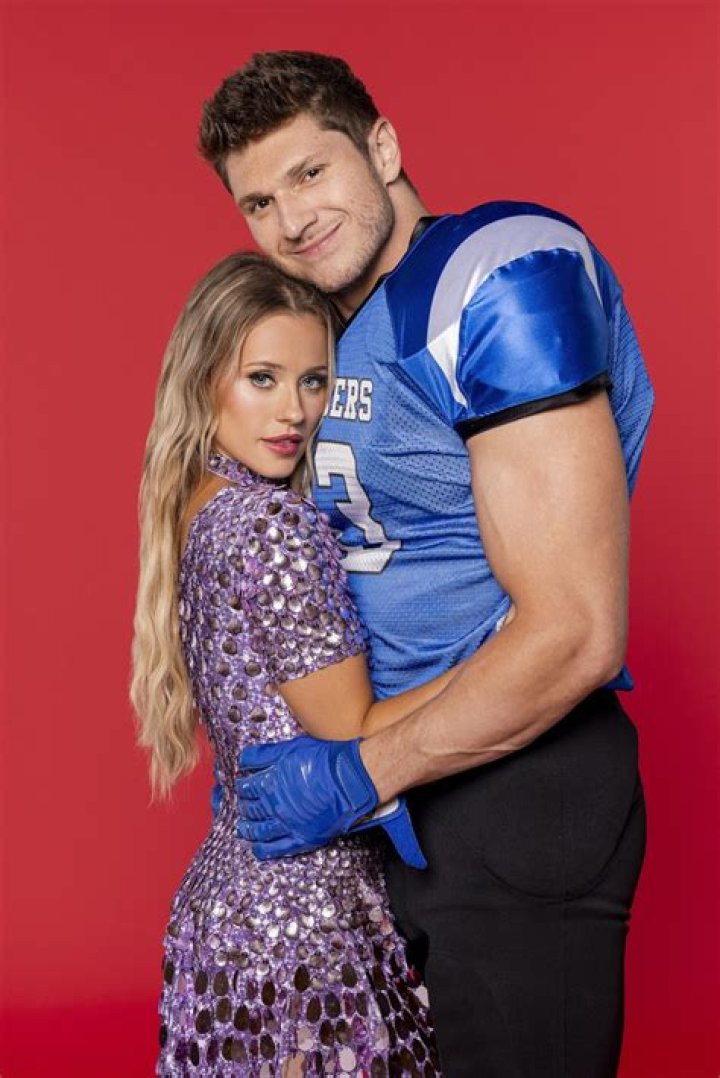 
Laith Wallschleger Met His Girlfriend Danielle Iodice During Pandemic 