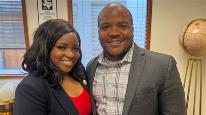 Laura Smith (Meteorologist) Biography, Wiki, Age, CBS 17, Height, Husband and Net Worth