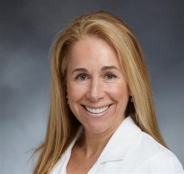 Dr. Lauriann Kellner, MD – Aurora, IL